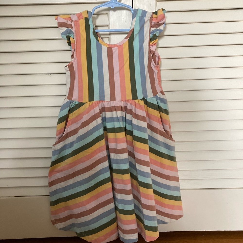 Size 6-7 Hanna Andersson dress